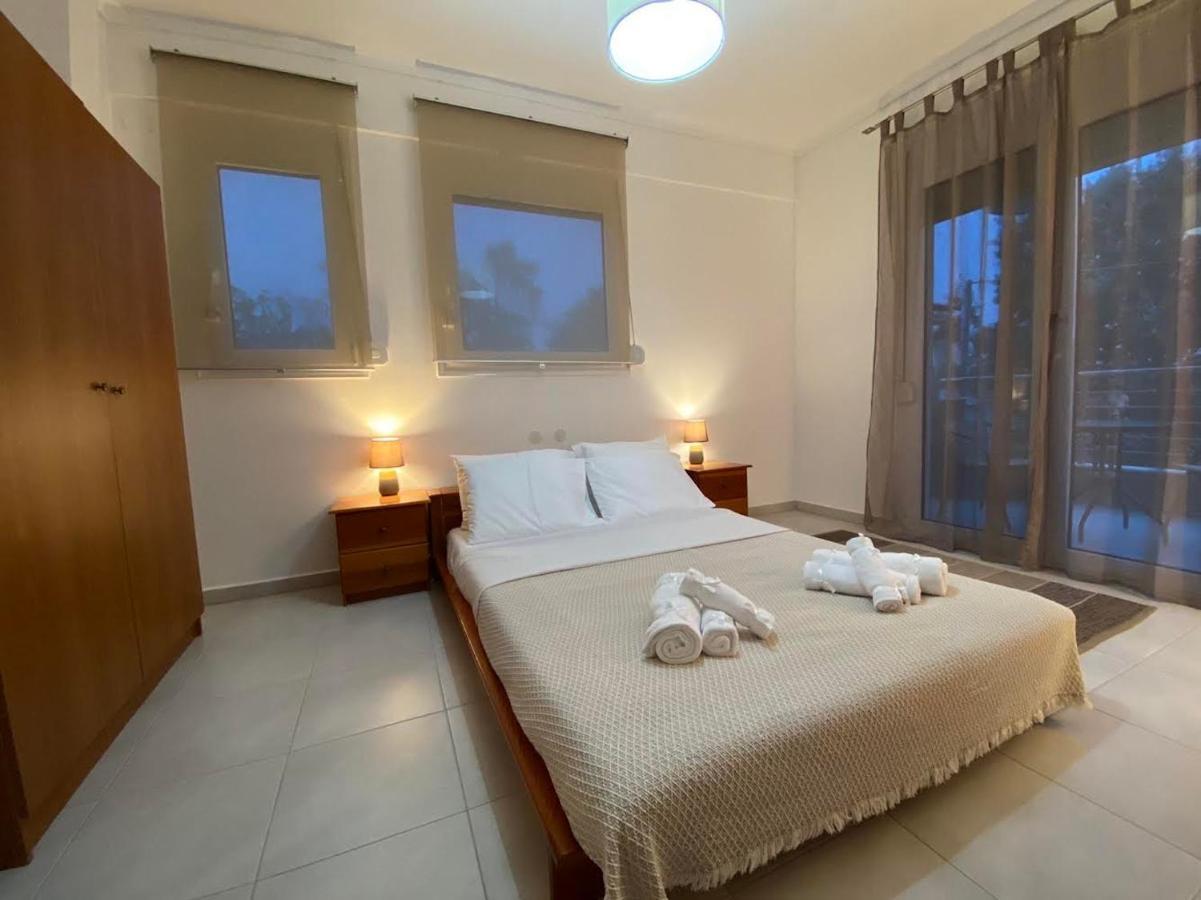 Efi'S Apartment 尼亚米卡尼奥纳 外观 照片
