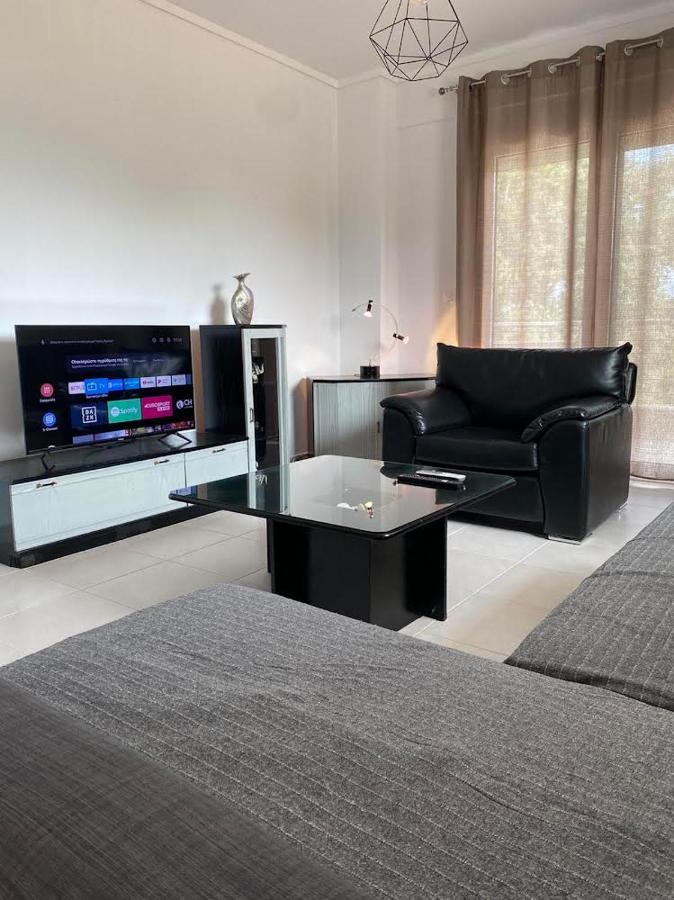 Efi'S Apartment 尼亚米卡尼奥纳 外观 照片